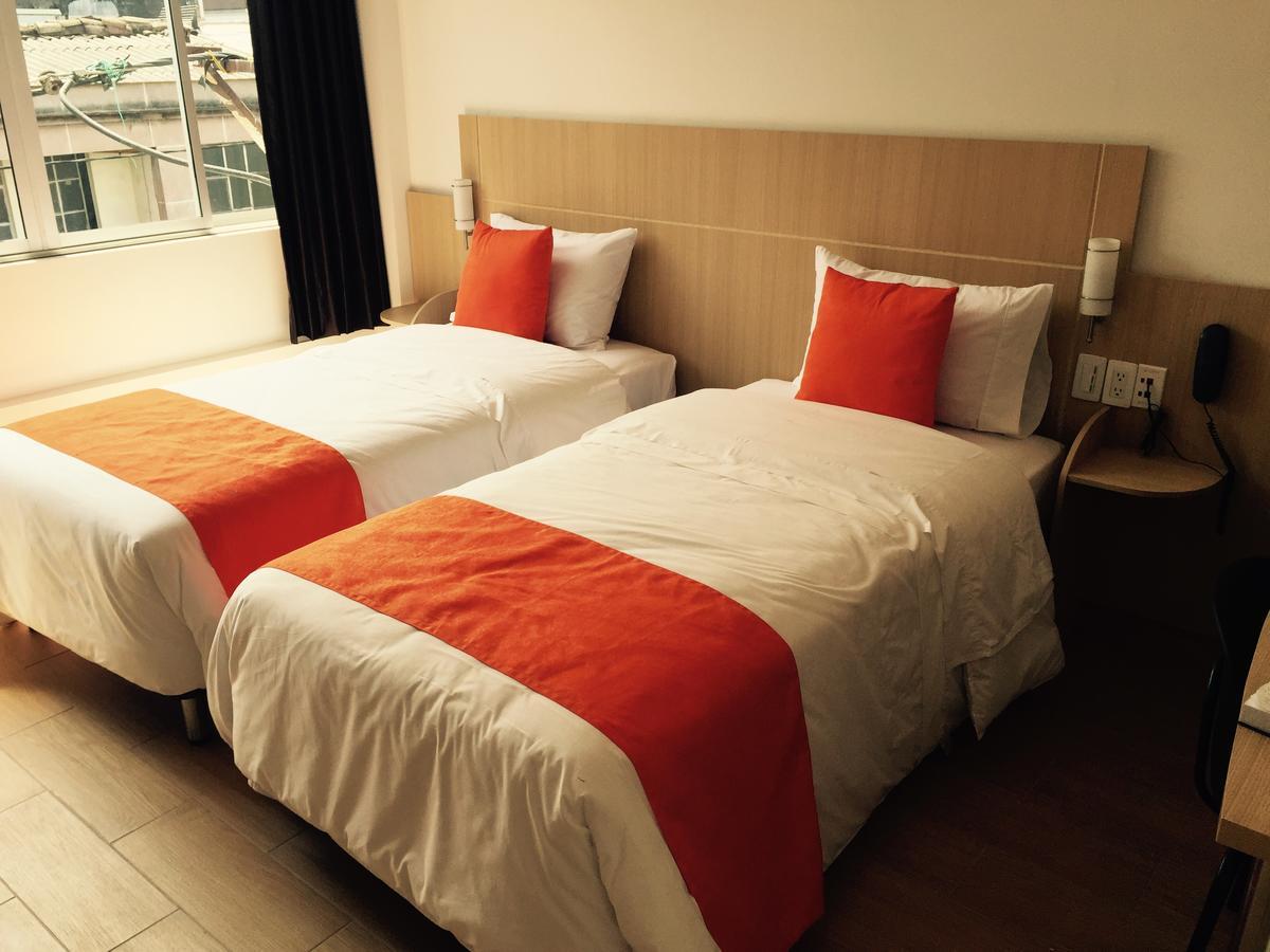 Hotel Granada Plaza مانيزاليس المظهر الخارجي الصورة