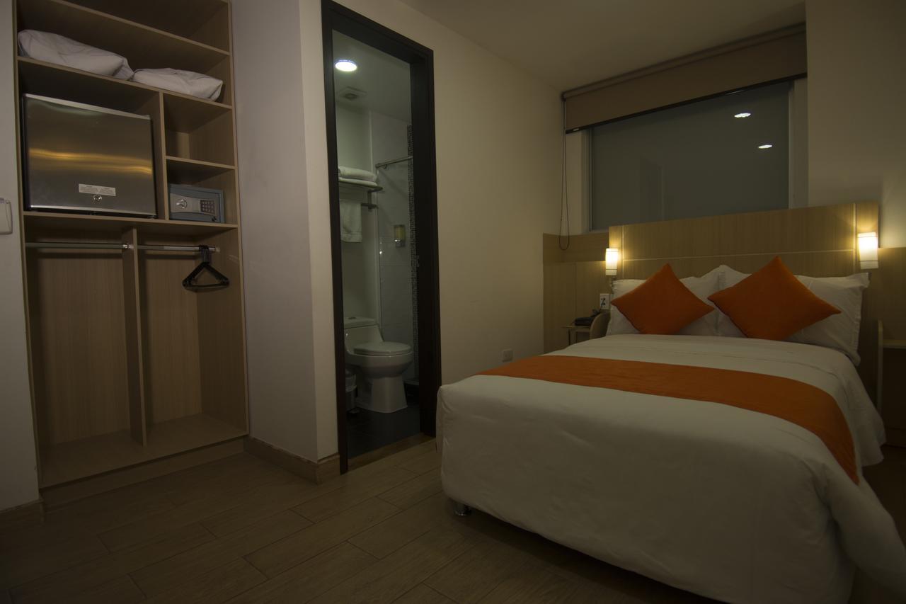 Hotel Granada Plaza مانيزاليس المظهر الخارجي الصورة